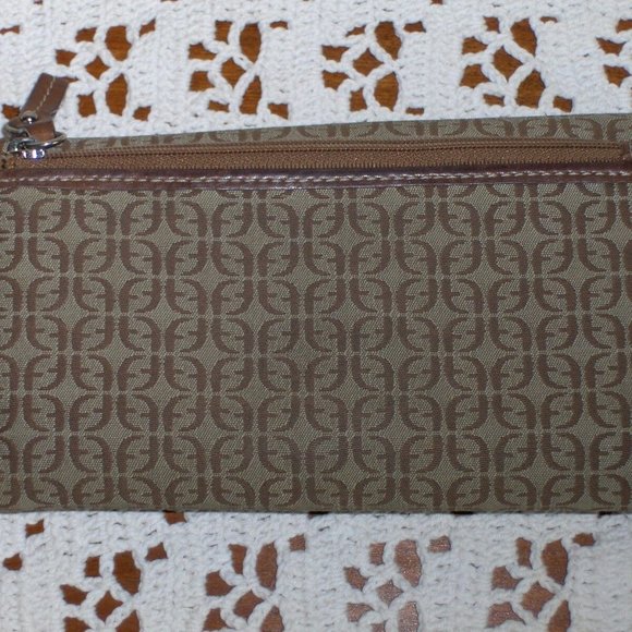 Fossil Clutch Wallet Brown Logo Leather Jacquard Organizer BOTTOM DOLLAR!!! - Picture 2 of 8